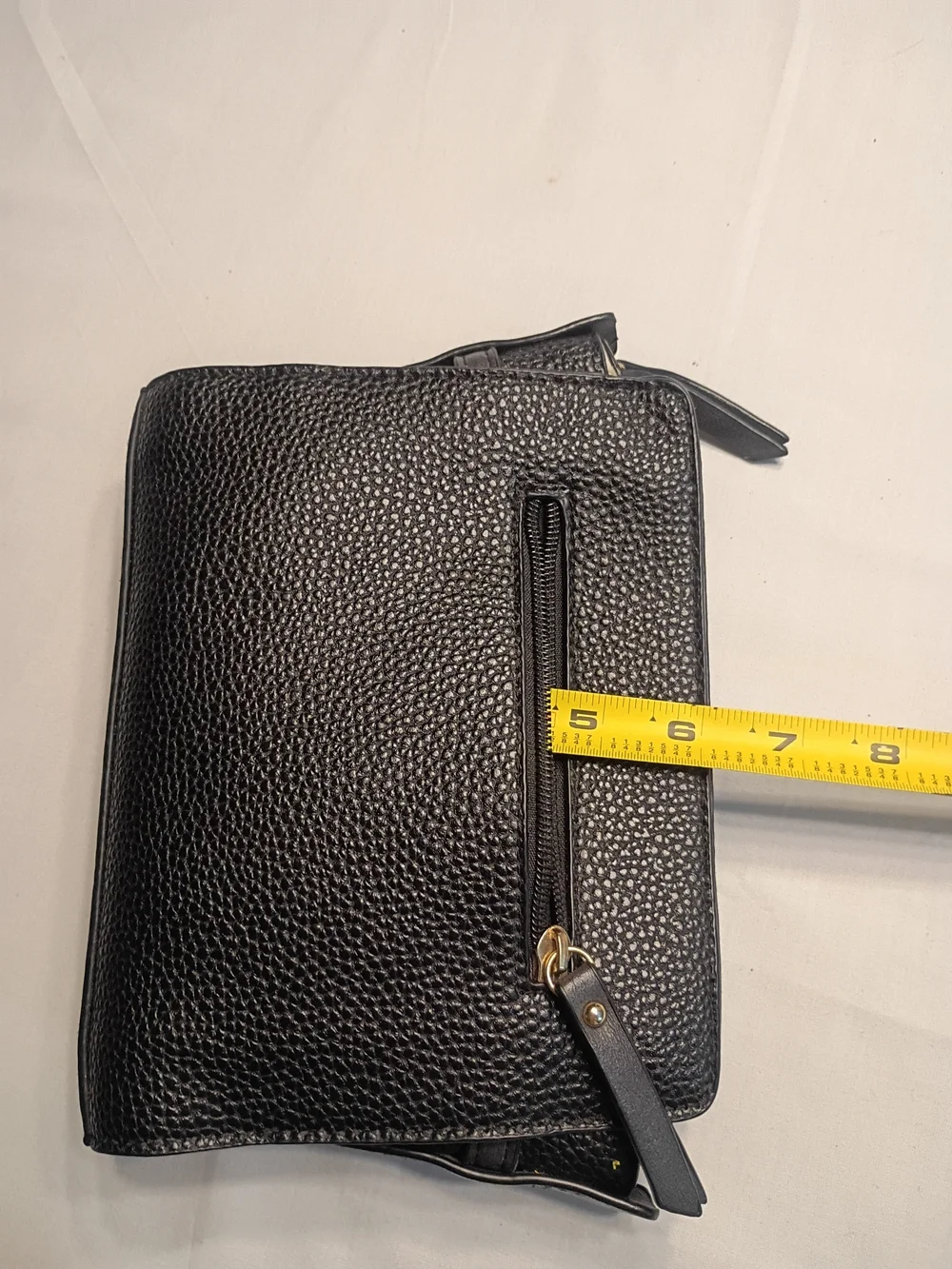 #3019 Kenneth Cole Reaction Black Pebbled Leather Crossbody Bag